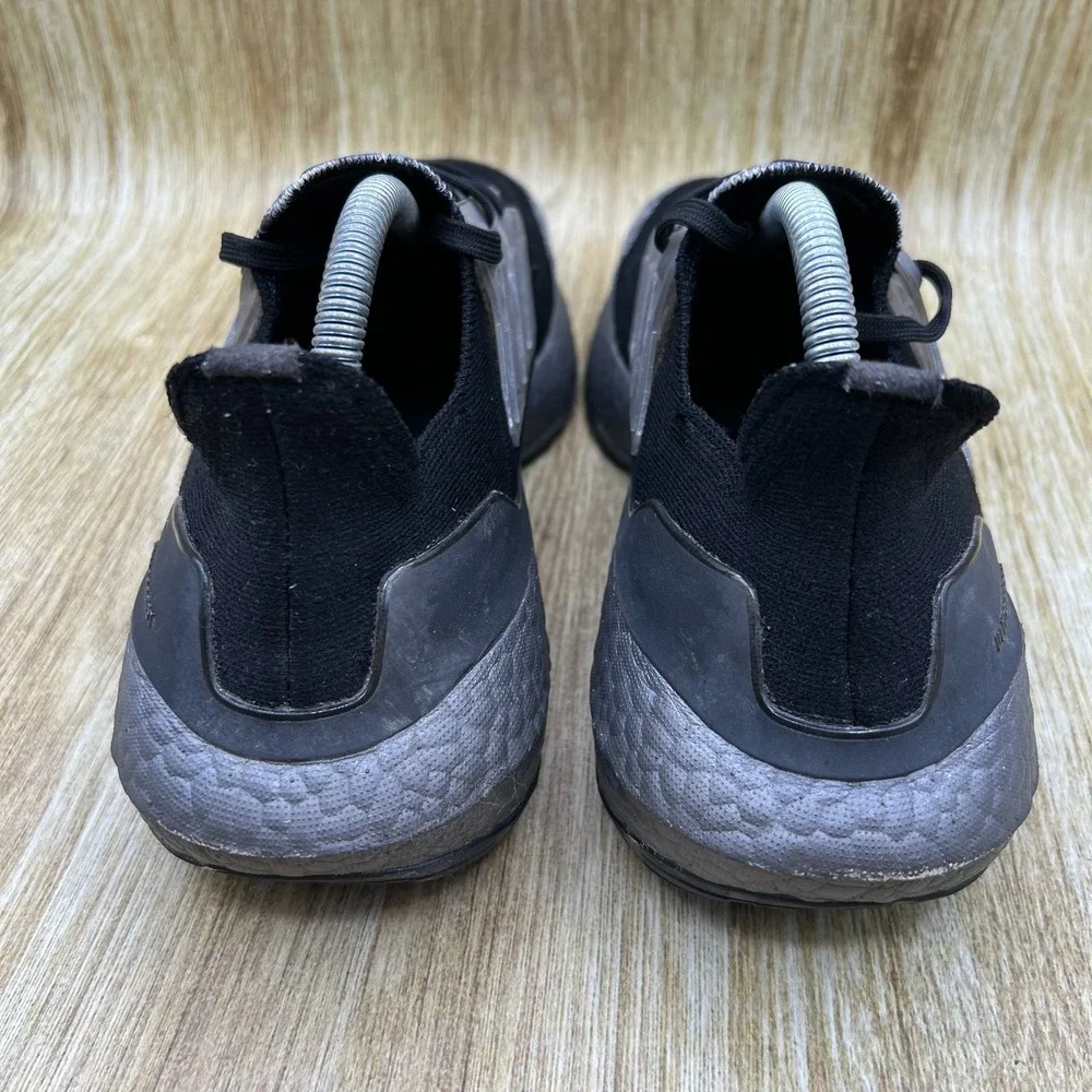 adidas ultraboost 22